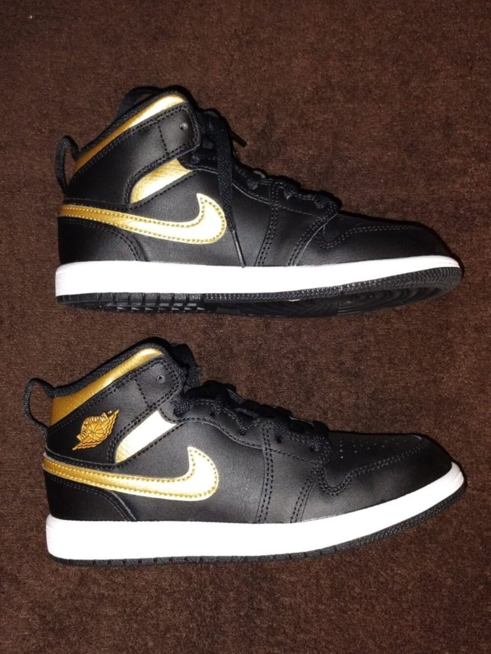 Nike Air Jordan 1 Mid PS Black Metallic Gold DQ8424-071 Size 2Y NIB